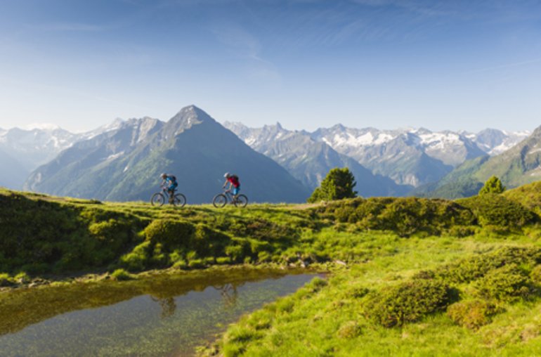 Geführte Radtouren, Singletrails, Bike & E-Bike Verleih, spezialisierte Bike Unterkünfte, Max Hürzeler Bike Station, ... - Sommer Urlaub in der Region Mayrhofen Hippach im Zillertal, Tirol.